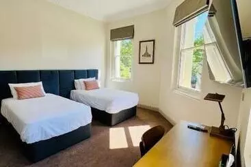 Clarendon Hotel Melbourne