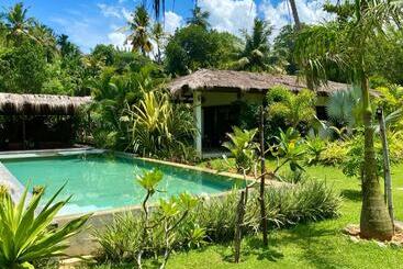 هتل Vanina Villas