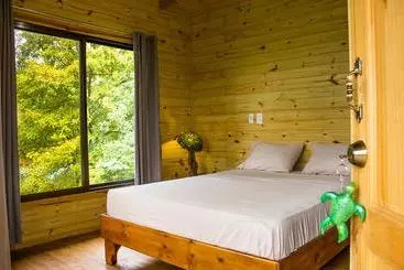 ベッドアンドブレックファースト Forest Lodge
