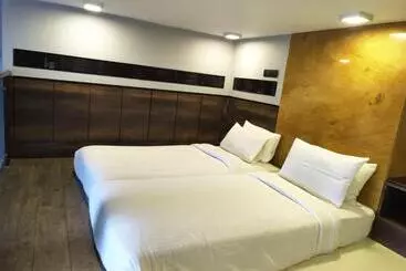 ベッドアンドブレックファースト Triose Boutique Hotel Lonavala