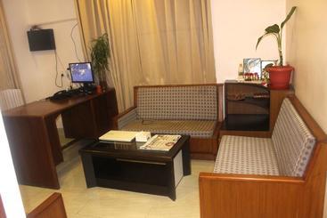 ホテル Alpine Villa