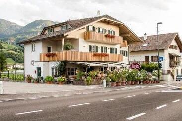 B&b Pizzeria Zur Traube