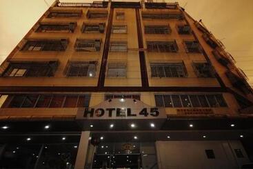 Hotel 45