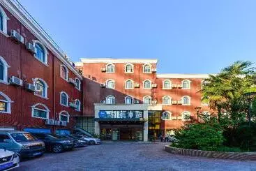 Hotel Hanting  Shanghai Changjiang Nan Road  Metro Station