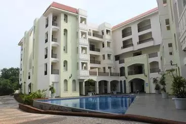 Otel Oyo 9714 Home Pool View 1 Bhk Siolim