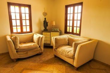 تختخواب و صبحانه Landhuis Belnem Bonaire