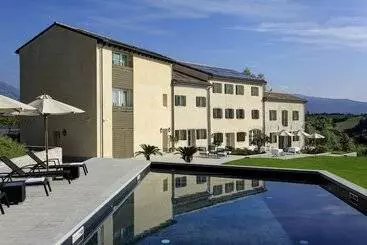 Colonia Resort