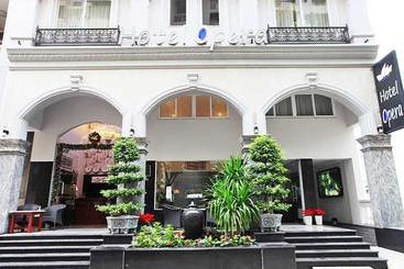 Hotel Opera