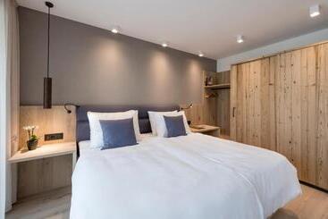 בית מלון כפרי Vinea  The Living Experience