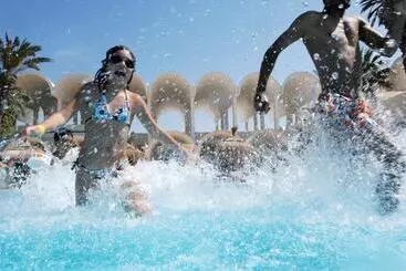 ホテル Monarque Dar Jerba Narjess