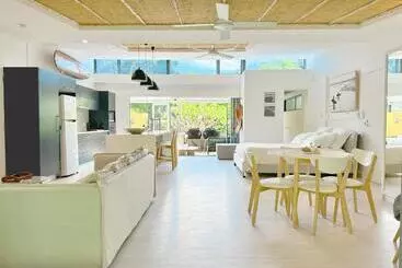 ツーリストアパートメント Driftwood Villa S   Scotts Head