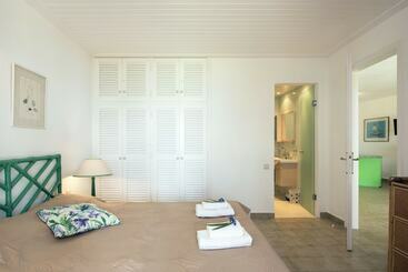 Hotel Glyfada Homes Resort