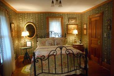 فندق Applesauce Inn B&b