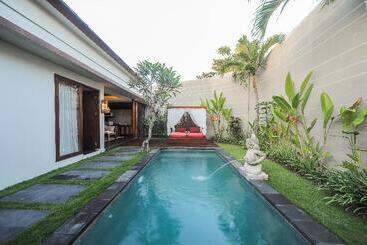 리조트 Gaing Mas Jimbaran Villas By Gaing Mas Group