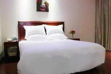 Hotelli Greentree Inn Shanghai Jiading Anting Motor City Express