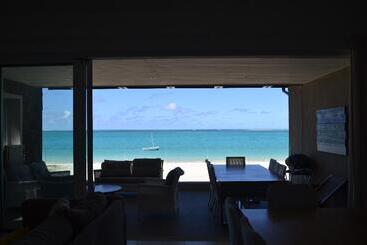 هتل Summer Breeze By Dream Escapes Mauritius