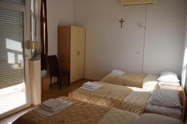 هتل Guest House Regina Mundi