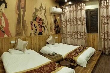 Szálloda Yue Yue Theme Hostel