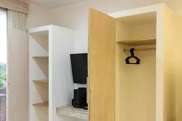 ホテル Green Studio Apartment Sanur