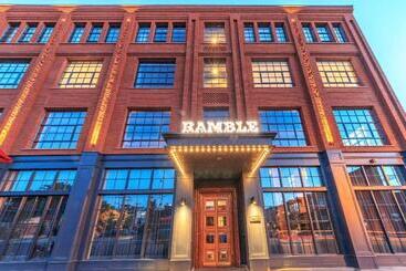 בית מלון כפרי The Ramble