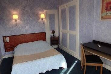Hotel La Champagne Ardenne   Cabourg