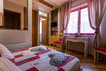 Hotel Gîtes 23 Rue Des Têtes