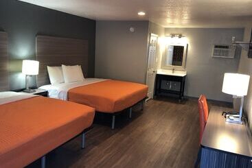 فندق Super 8 By Wyndham Sonora