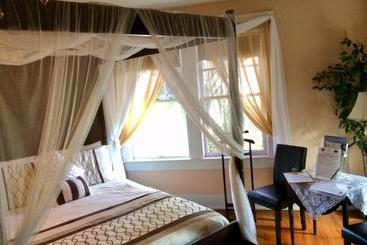 فندق The German Berl Inn