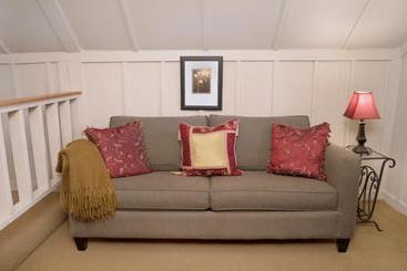 בית מלון כפרי Lara House Bed And Breakfast