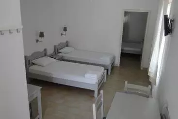 Lianos Hotel Apartments