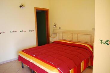 Отель Agriturismo Paulesa