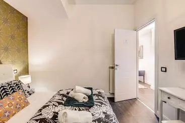 ホテル Aweshomeitaly  Hanging Gardens