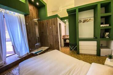 בית מלון כפרי Casa Manfredi   Manfredi Homes&villas