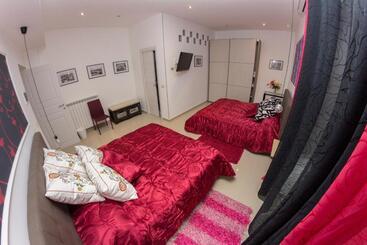 هتل Casa Alcalà Deluxe