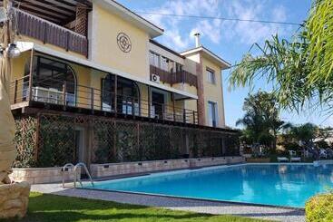 هتل Villa Rosa Dei Venti