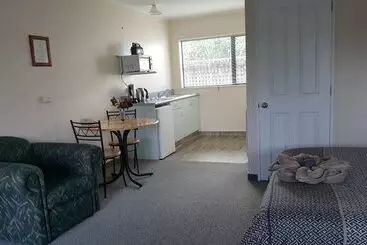 Heritage Highway Motel