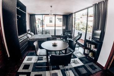 هتل Arts In Apartments Pina