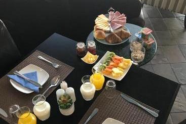 בית מלון כפרי Burg S View Boutique