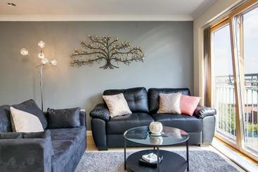 Отель Mica Point City Centre Apartment