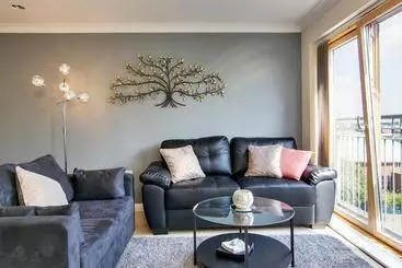 Hotelli Mica Point City Centre Apartment