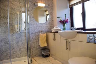 Hotel Melfort Village