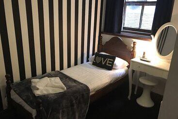 The Swan Hotel Smoke & Taphouse