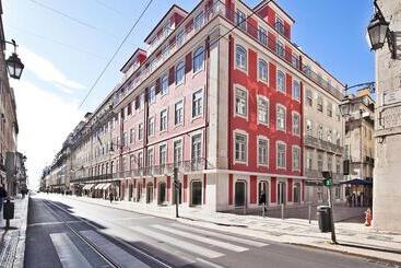 Grape Harbor Prata Apartments