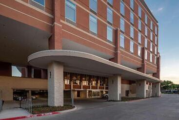 호텔 Hilton Garden Inn Dallas At Hurst Conference Center