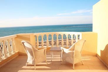 Hotel Piks Key Al Hamra Village