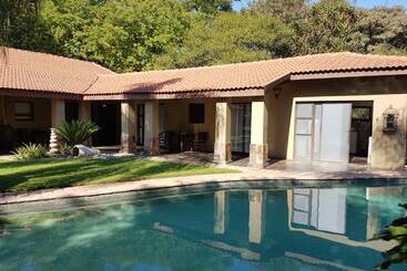 בית מלון כפרי Santai Guesthouse