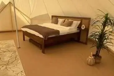 استراحتگاه Adventurer Camp