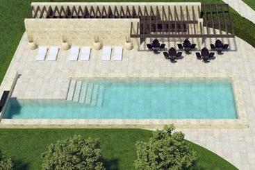 בית מלון כפרי Borgo Giallonardo Wine Relais