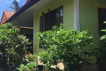 בית מלון כפרי Baan Promjan