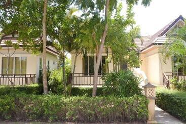 호텔 Aana Residence Resort